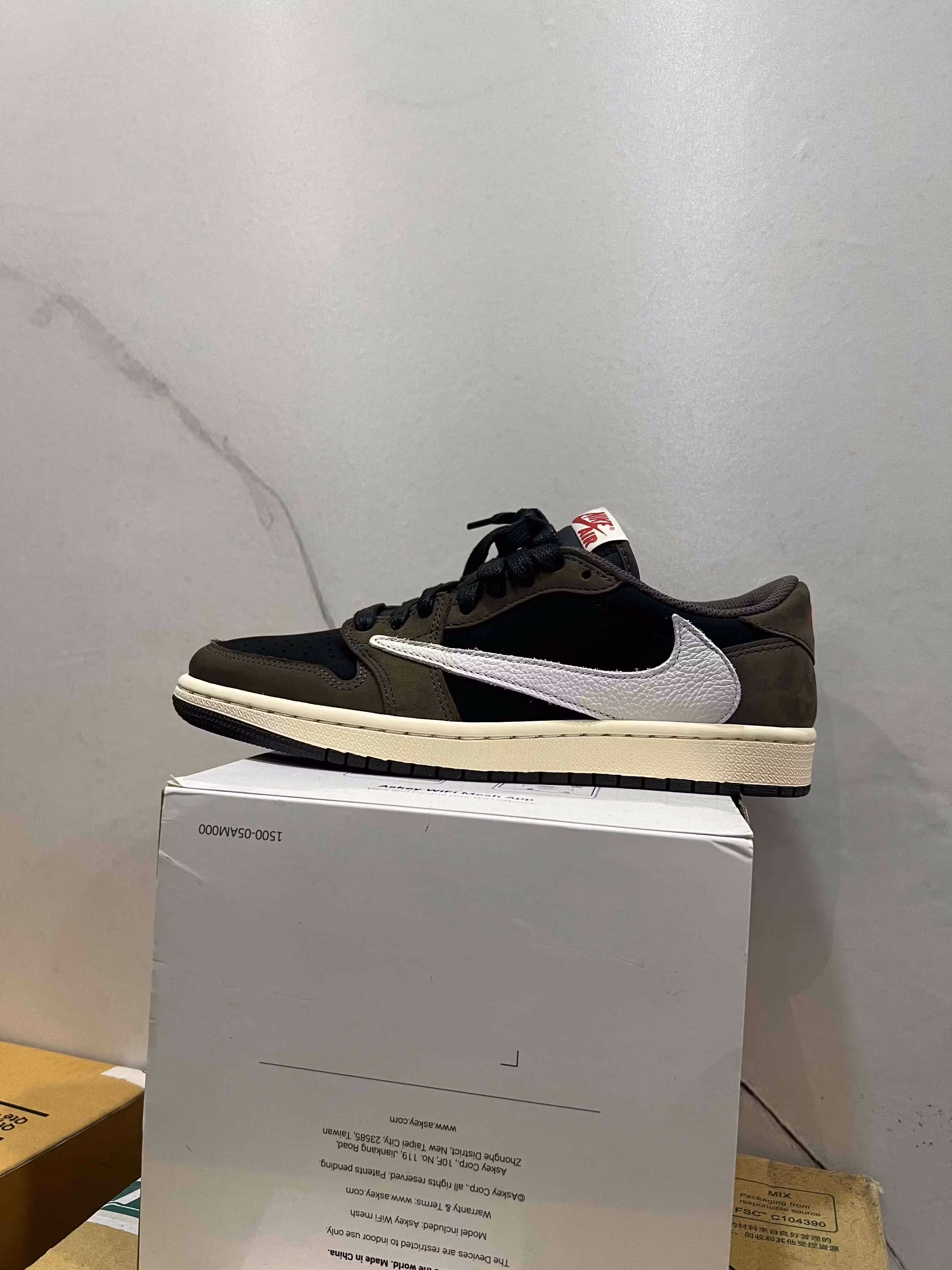 Travis Scott x Air Jordan 1 Low 'Mocha' CQ4277-001 Travis Scott x Air Jordan 1 Low 'Mocha' CQ4277-001